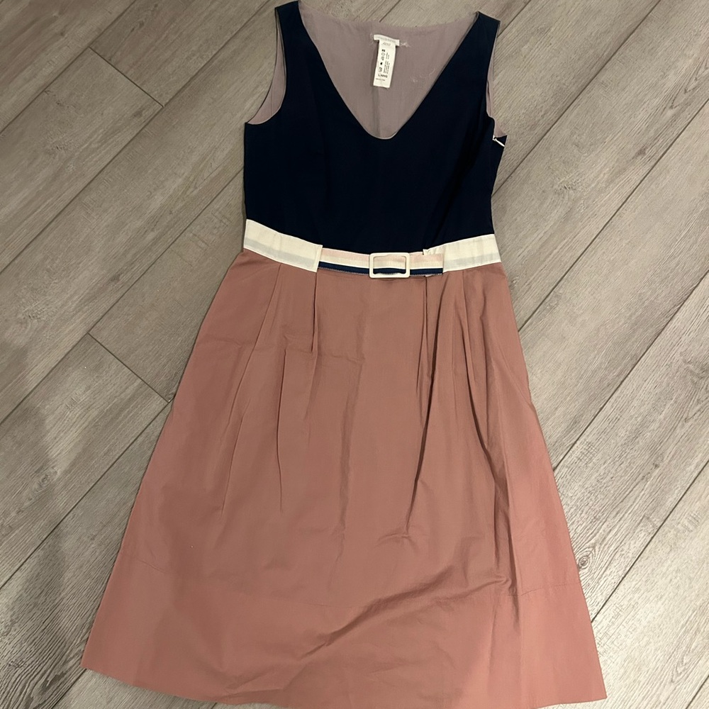 Chic Sleeveless Colorblock Dress in Navy and Blush- size 36 (euro) 4 us